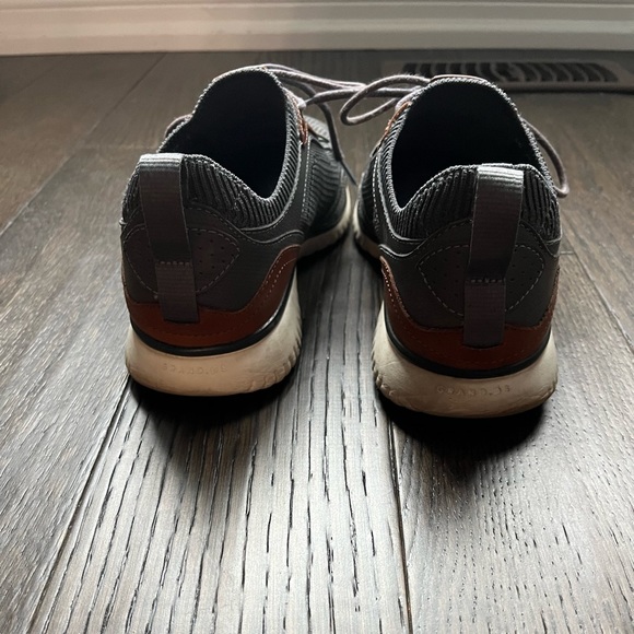 Cole Haan grey/brown men’s shoe, Size 8.5 - Picture 2 of 6